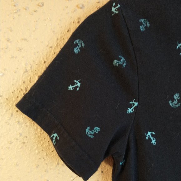 BOYS, TSHIRT, COTTON, NAVY WITH LT. BLUE ANCHORS - Picture 3 of 3